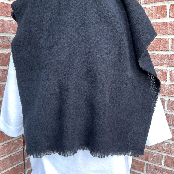 Vince Camuto Solid Black Long & Soft Versatile Neck Scarf - Picture 7 of 8